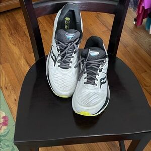 Saucony Men’s Gray and Black Athletic Sneakers